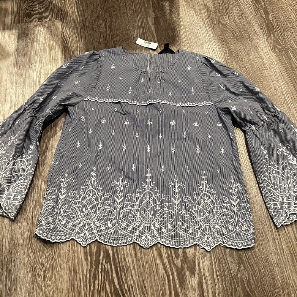 J. CREW embroidered bell sleeve blouse in poplin blue white